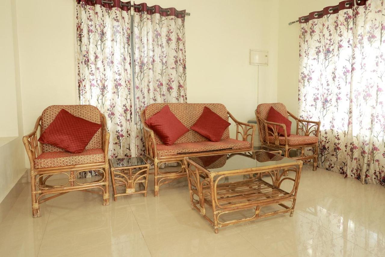 Toms Villa Along National Highway Thrissur At Nadathara Exterior foto